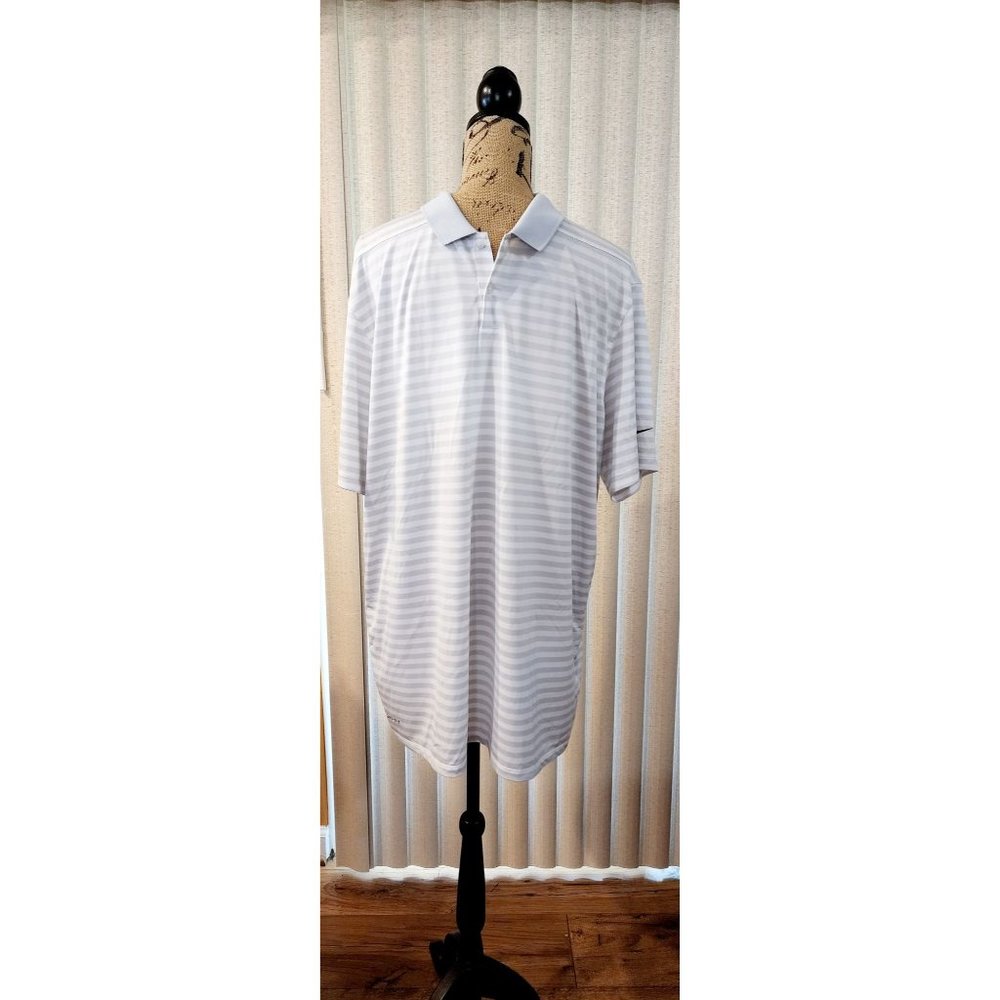 Nike Dri Fit Extra Large White and Gray Men's Golf Shirt - Excellent Used Cond